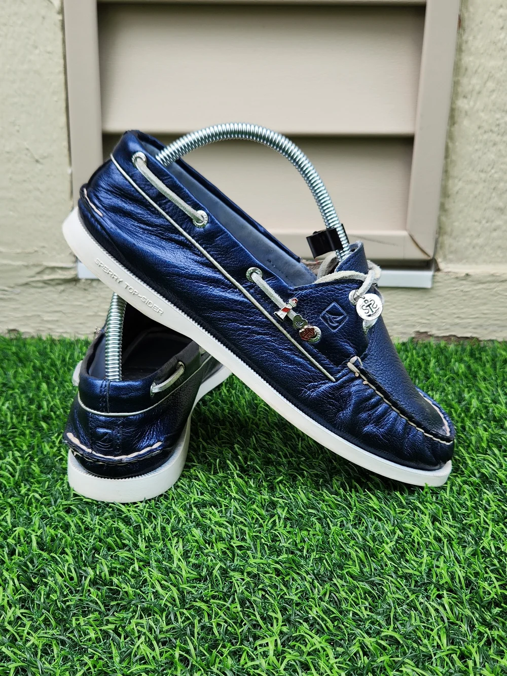 Sperry Top-Sider Metallic Blue Leather Women's Boat Shoes Charms Size 9.5